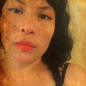 Meet your Posher, Edna